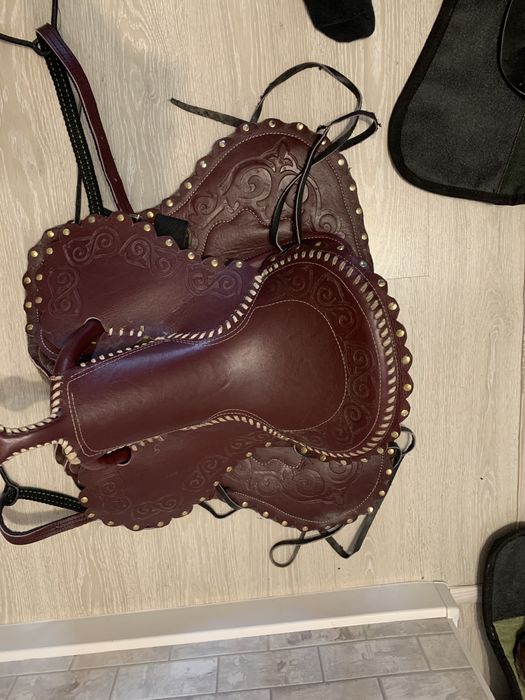 Продам комплект седла