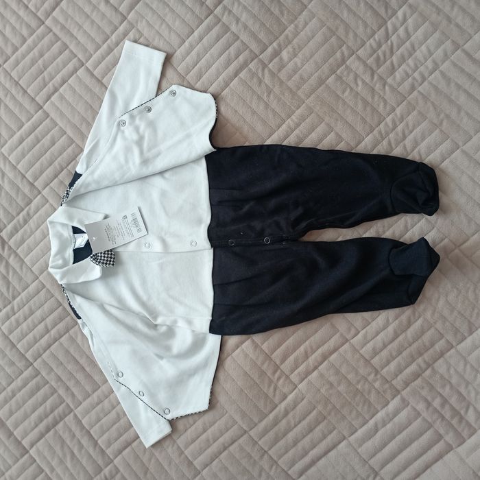 Костюм на мальчика 62рр