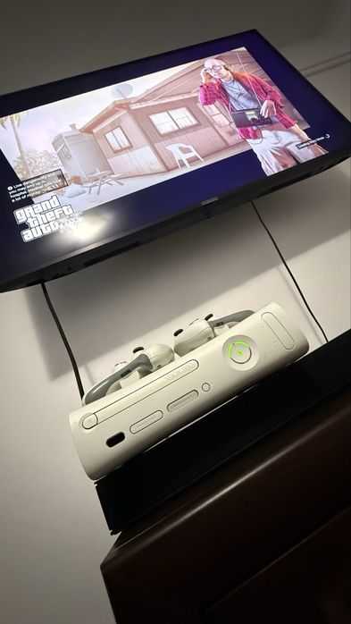 Xbox 360 alb modat 500gb hdd