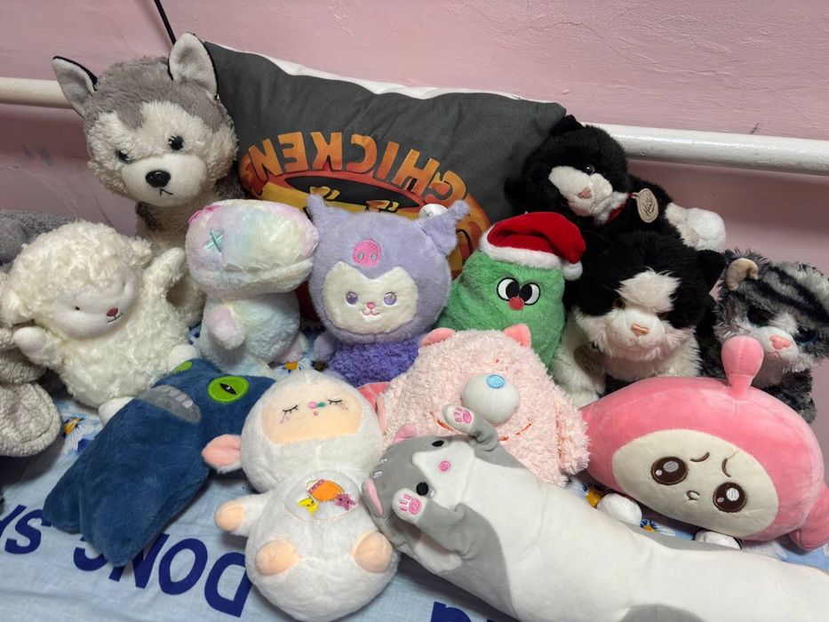 Мягкие разные игрушки