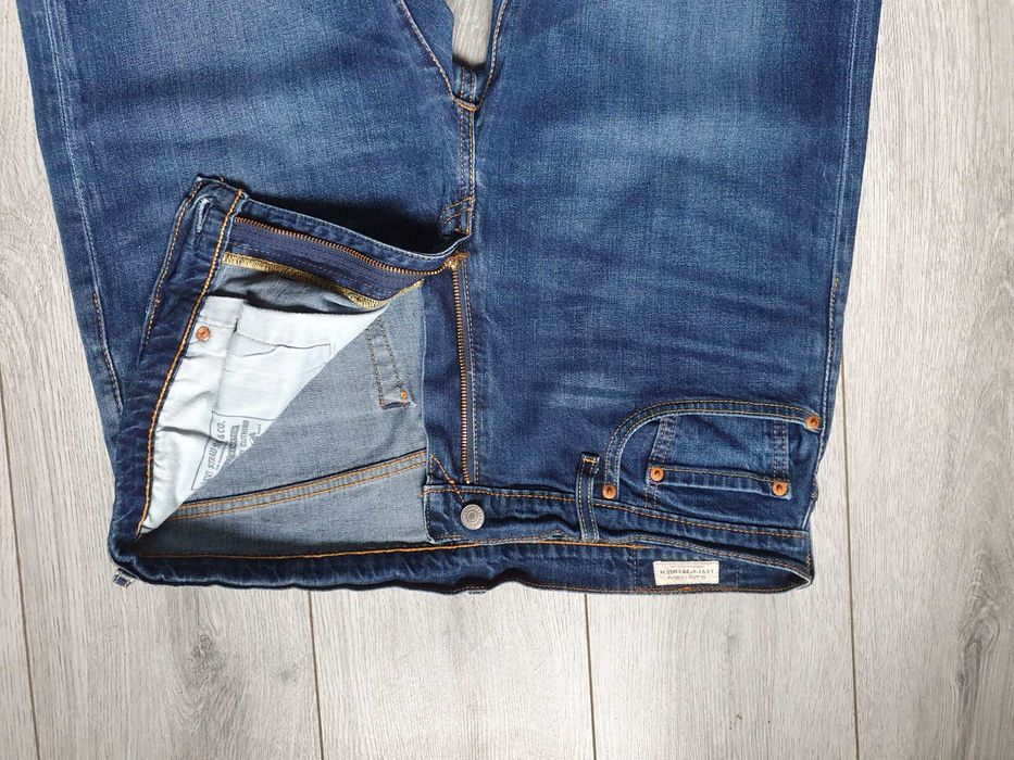Blugi LEVI'S 502 Regular Taper - Marime W36 L34 (Talie 96 cm)