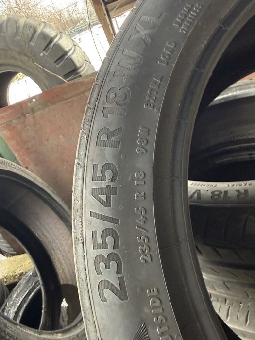 Летни гуми 235/45/18