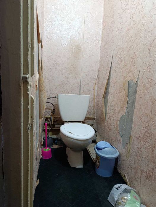 Квартира дешево, выгодно, трехкомная с двумя большими балконами