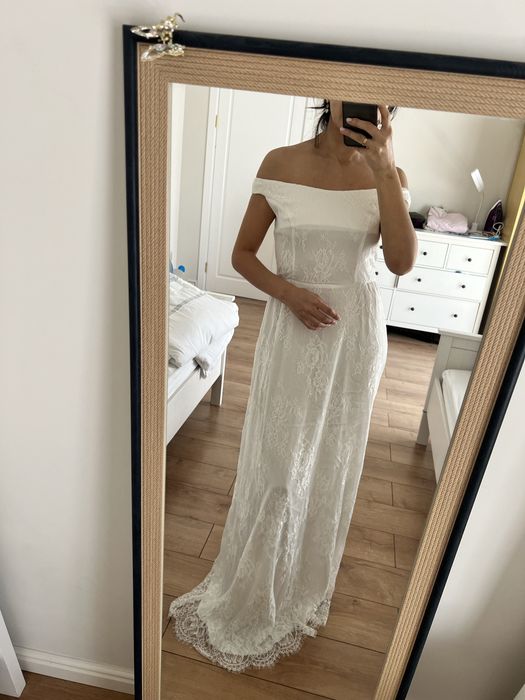 Платье кружевное