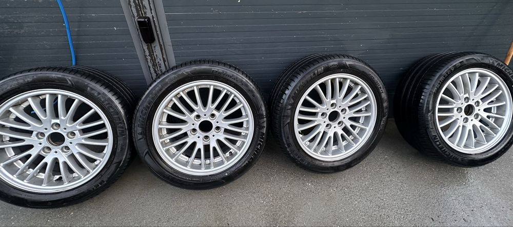 Jante bmw R17 Anvelope vara Michelin 225/50