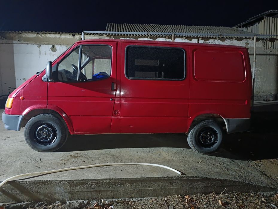 Форд транзит сотилади.