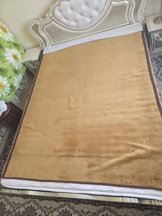 Adyol 230×195 ajoyib holatda