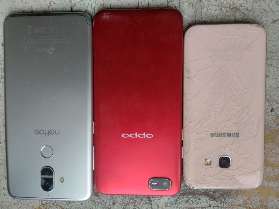 Телефоны на запчасти