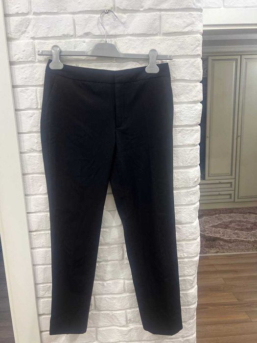 Черные классические брюки