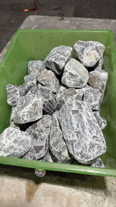 Мраморная галька.