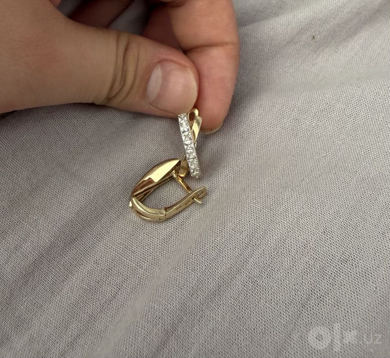 Продаю золотые серьги 585 проба