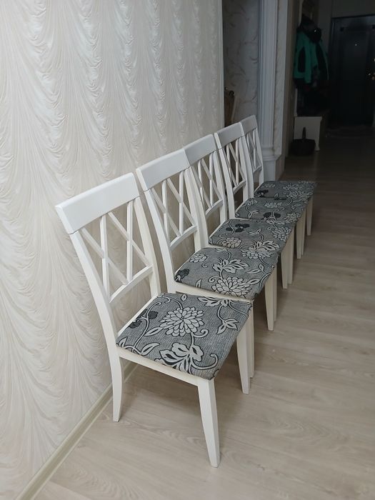 Кухонный стулья 5 шт б/у