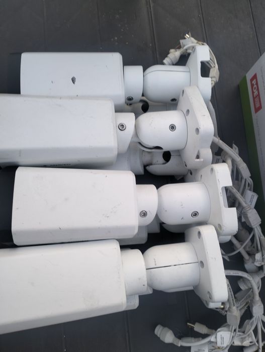 Sistem supraveghere cu 8 camere de exterior