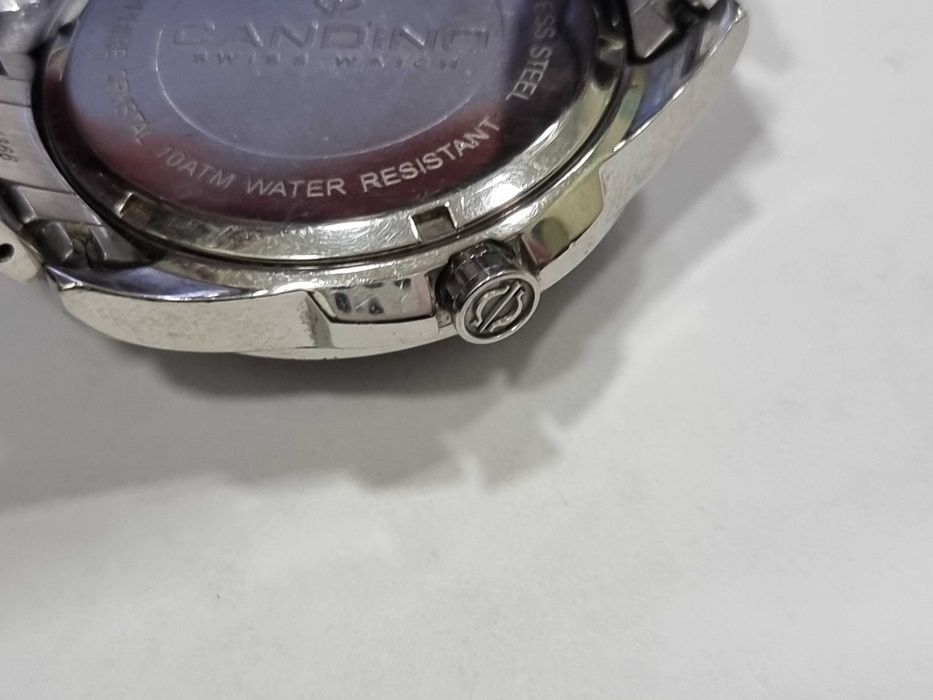 Швейцарски часовник Candino