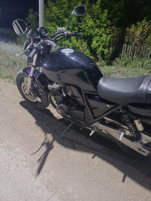 Продам  мотоцикл  хонда  400