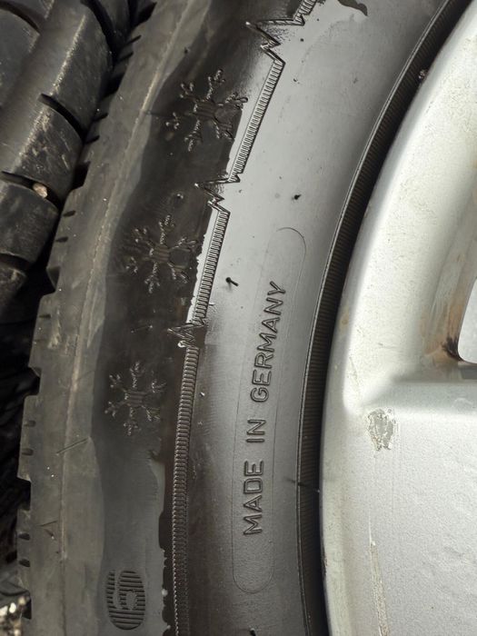 Jante aliaj cu anvelope 205 55 16 R16 m+s