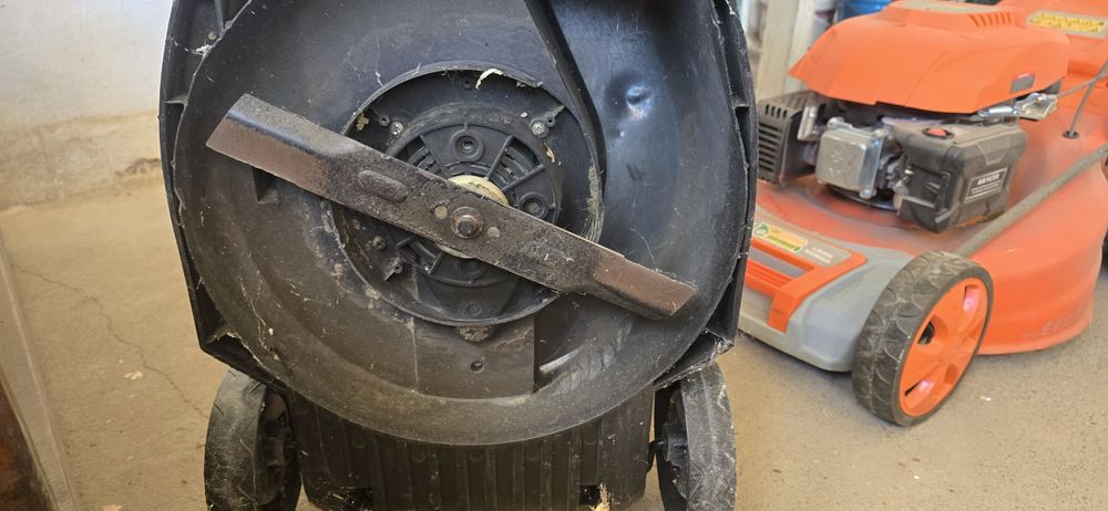 Електрическа косачка raider