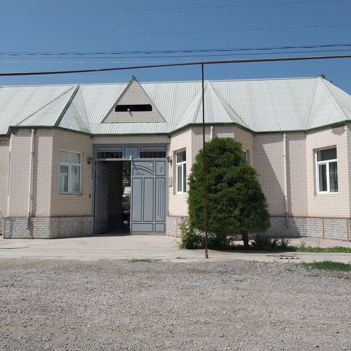 Аввал кишлогида уй сотилади