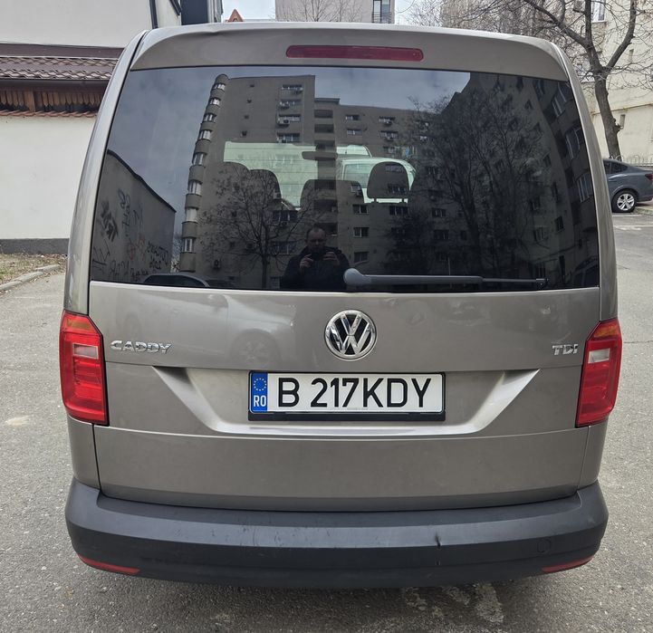Vw Caddy 2.0 TDI  Euro 6 an 2017 autoturism 5 locuri.
