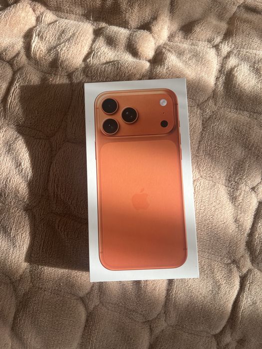 Чисто нов Iphone 17 Pro Max 256GB