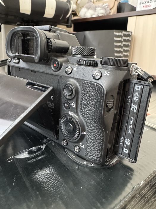 Продам Sony a7 III Body