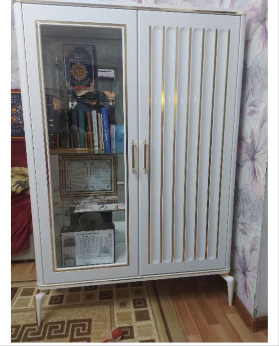 Шкаф витрина Стамбул