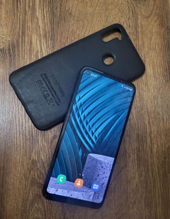samsung A11 экран целый