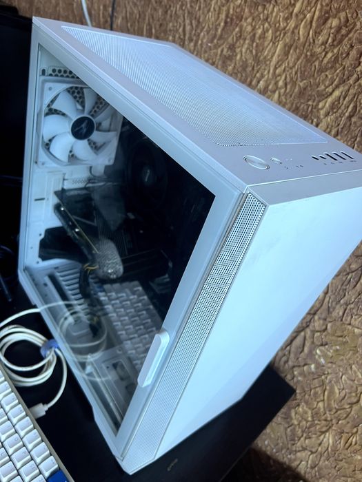 Геймърски Компютър Пълен Комплект RTX 3060 12GB | 32GB RAM | Ducky | Glorious | Acer