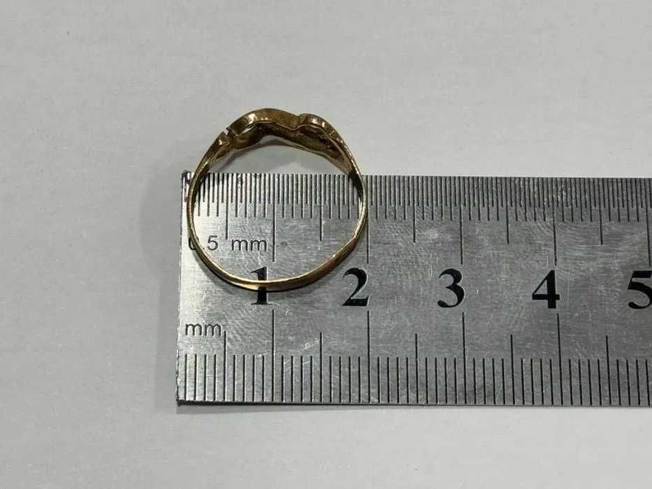 Златен пръстен 1.63 гр