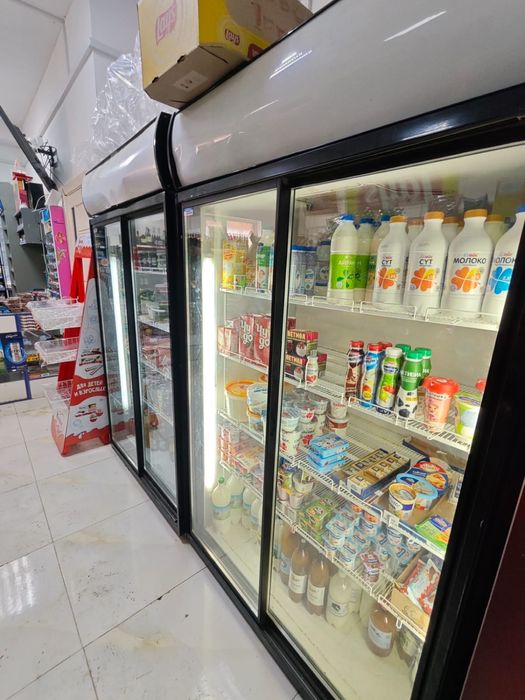 витринный холодильник