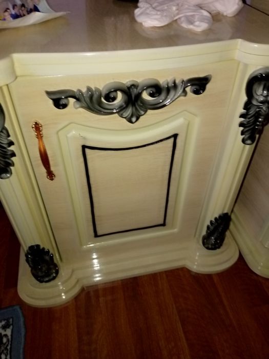 Mebel yangi.pul kk un sotilyapti