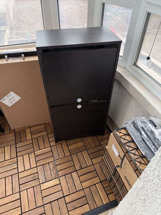 Закачалка, Шкаф за обувки с 2 отделения, друг с 1 и табуретка за антре