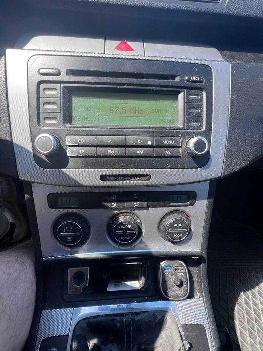 Volkswagen Passat B6 2.0 TDI – 140 CP – Manual 6+1 Trepte
