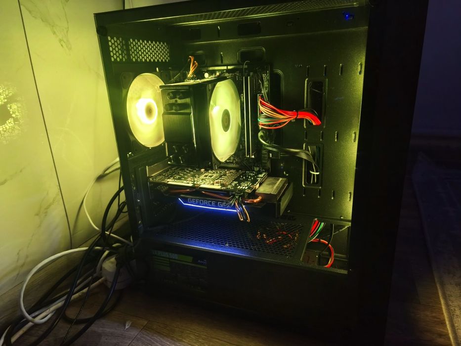 продаю компьютер полный комплект