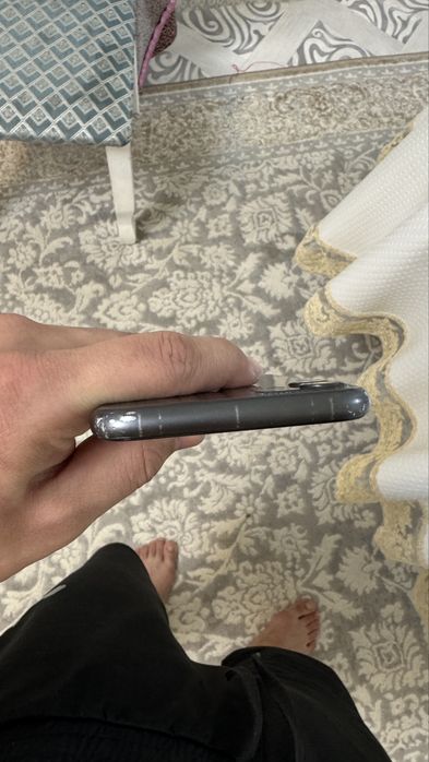 Продам Айфон 11 64 гб