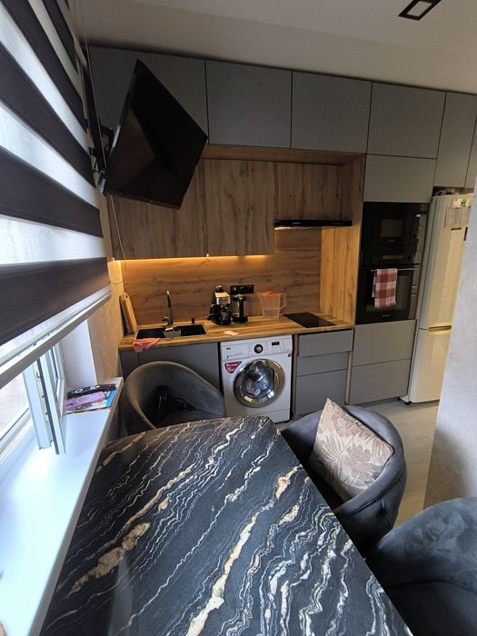 2 х комнатную квартиру Спутник 1.С ремонтом . В деревянном доме. Огоро