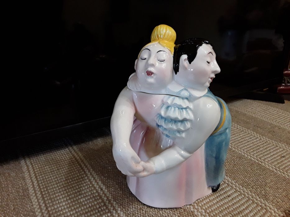 Ceainic rar, editie limitată,  cuplu dansand,  Roy Simpson