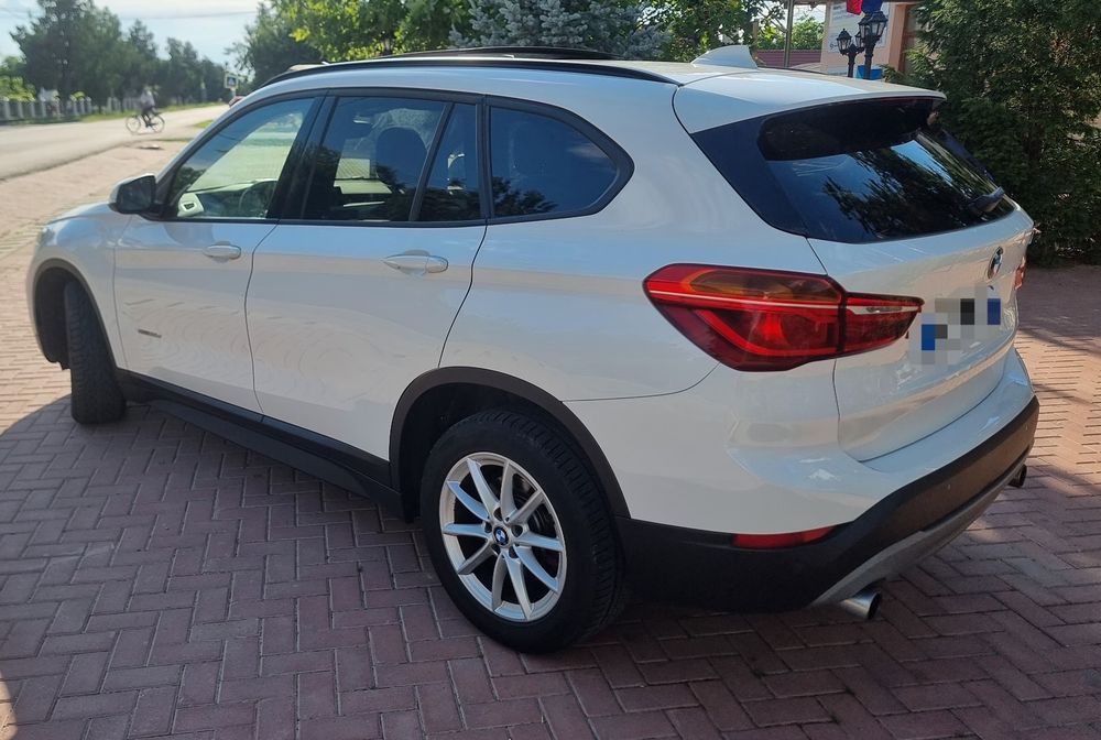 BMW X1 2.0d/190cp Panoramic/H.Kardon/Head Up Display