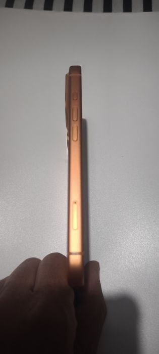 iPhone 17 pro in garanție