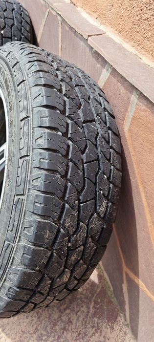 Продам колеса на кроссовер , внедорожник.