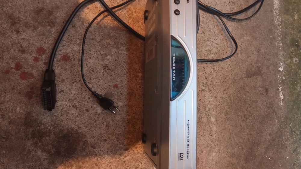 Vând decor este stare foarte buna funcționare