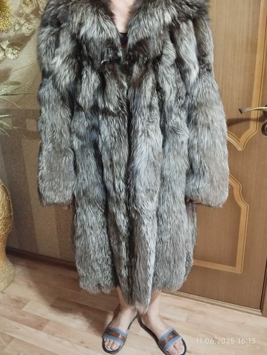 Шуба натуральная чернобурка