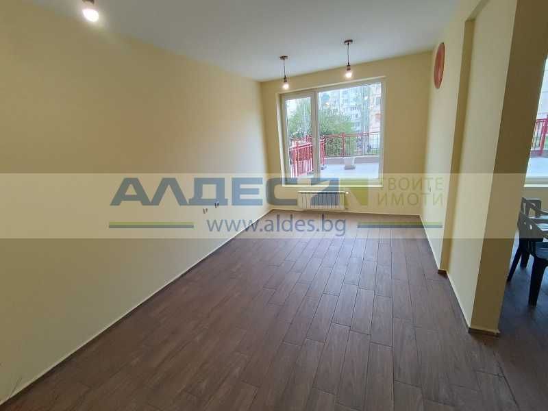 Дава се под наем Офис в София, Младост 1 - 78 кв.м за 765 € - Снимка #3