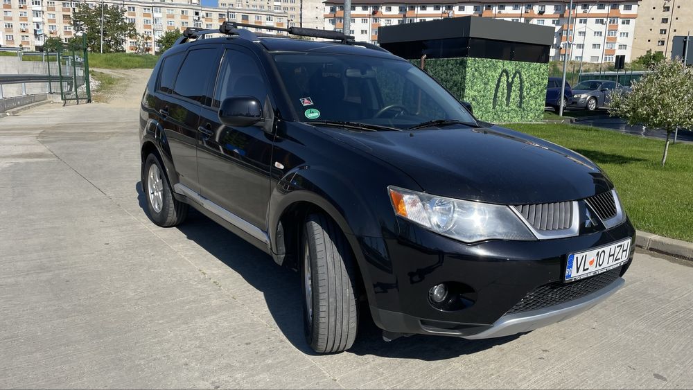 Mitsubishi Outlender