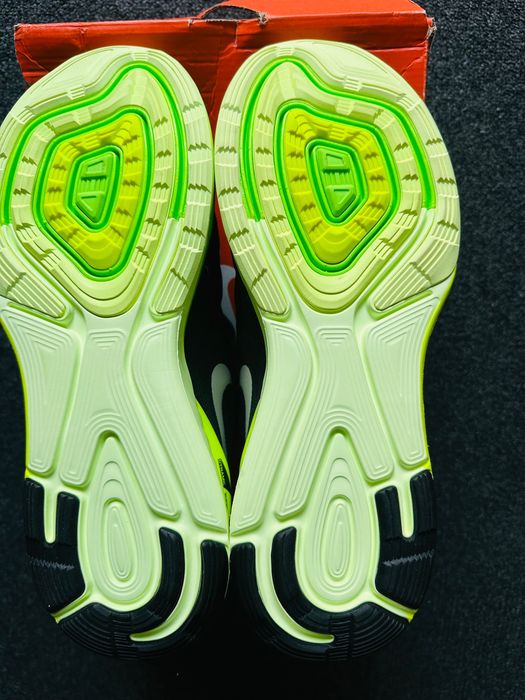 NIKE Lunarglide  6