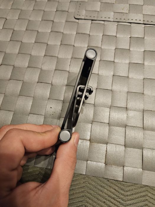 Vând suport pentru telefon 2 bucata stare buna