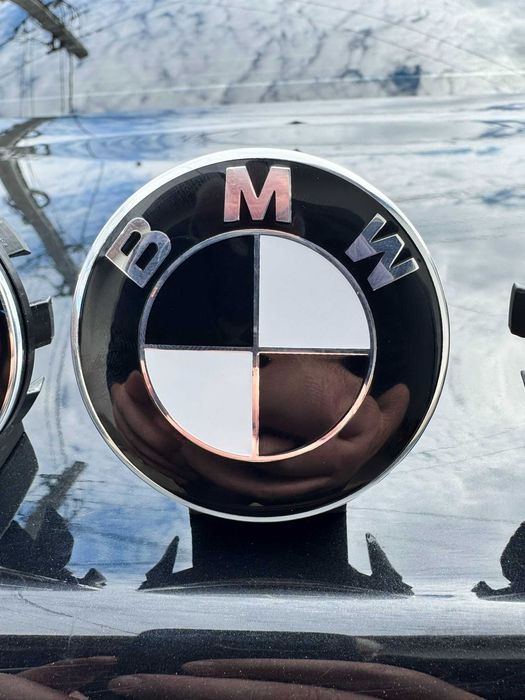 Set capace "rotative" jante BMW - BMW floating centre caps - 68 mm