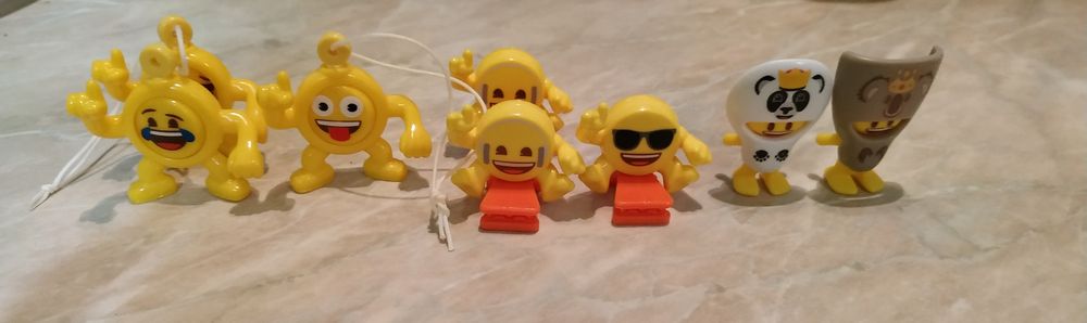 Киндер играчки от различни серии