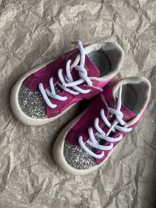 Красивая обувь на девочку 4-5 лет