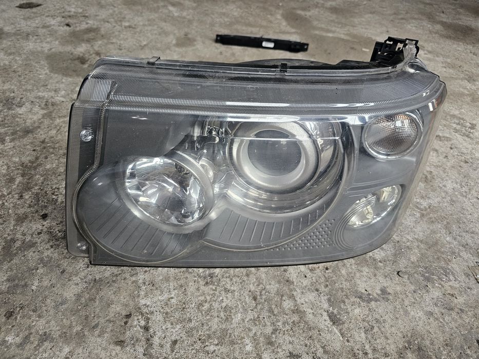 Lichidare stoc Far partea stanga cu xenon Range Rover Sport 2007